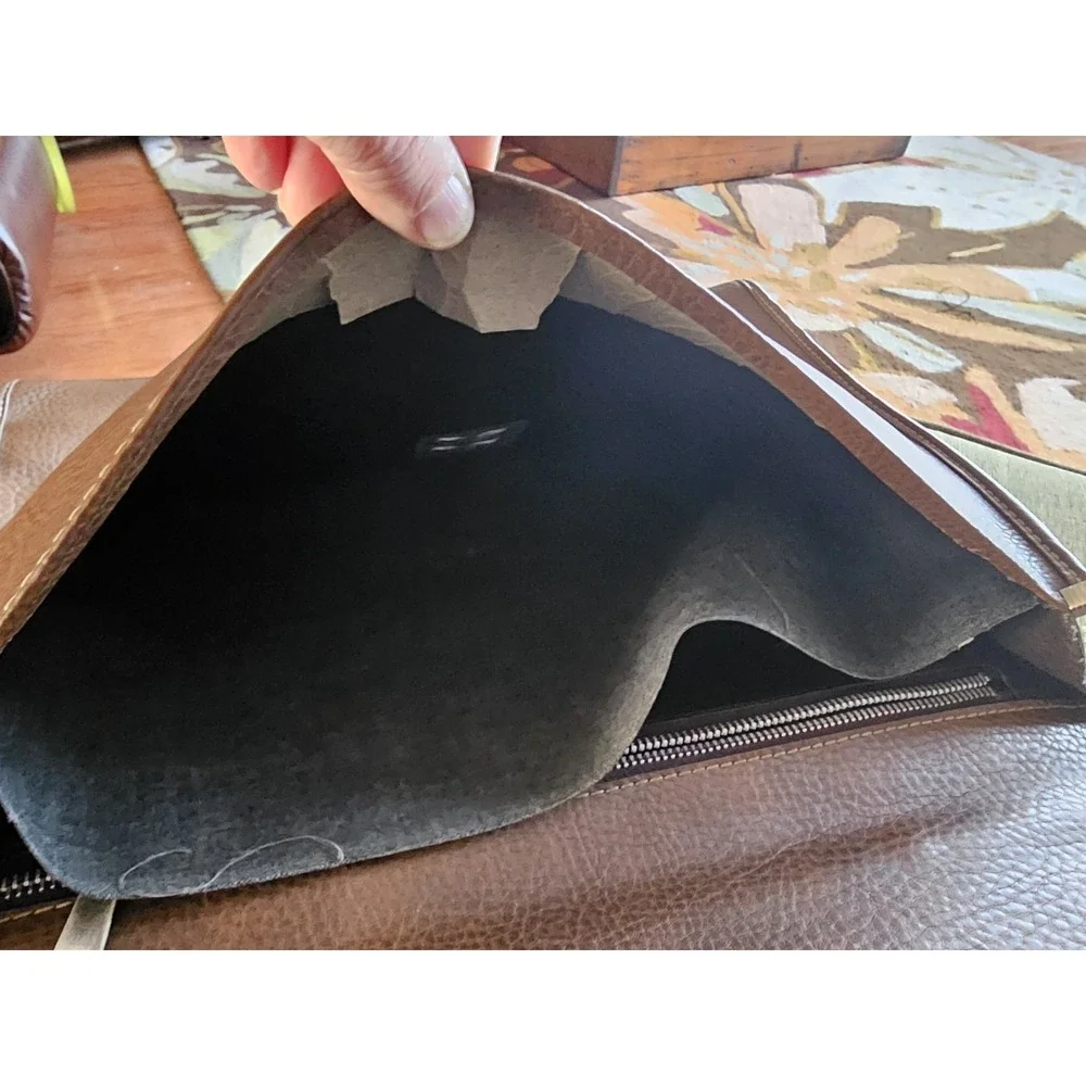 I santi‎ ITALIAN PEBBLED LEATHER BRIEFCASE, GOLD HARDWARE